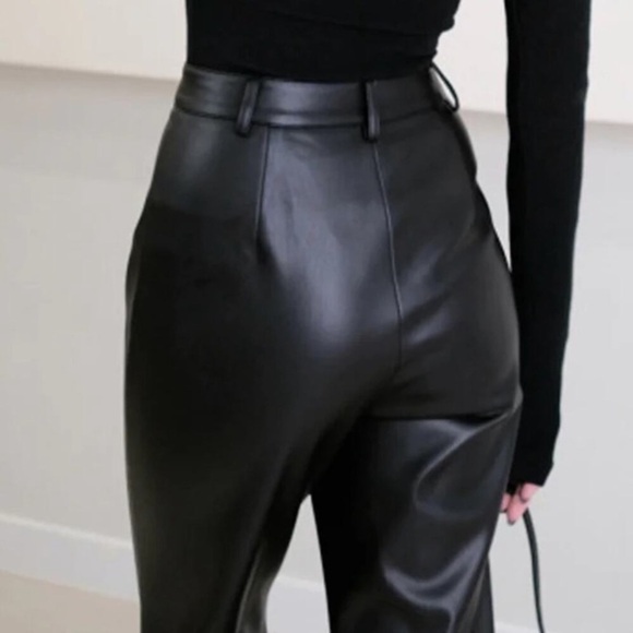 PRICE DROP Commense Women's Black High-Waisted Faux Leather Pleather Pants M NWT - Picture 4 of 9